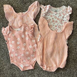 Tahari & Wonderluxe Pink Floral 4 pc Bodysuits Onsie Set Lot 0-3 mo Muslin NWOT